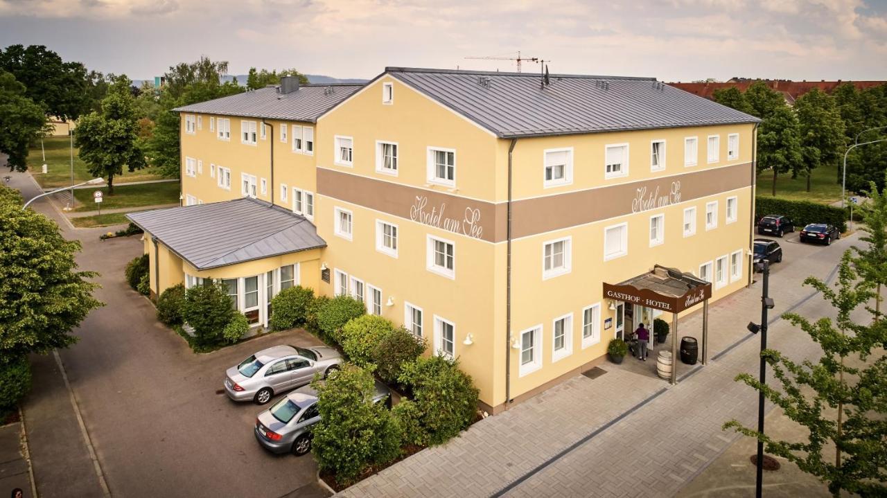 Hotel Am See ノイトラウブリング エクステリア 写真