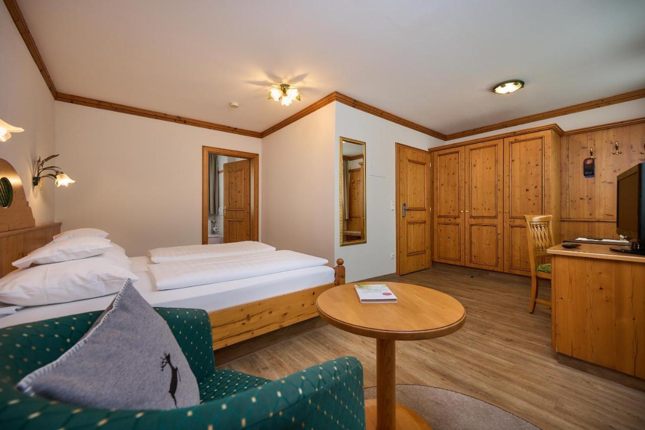 Hotel Am See ノイトラウブリング 部屋 写真