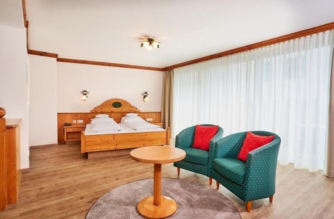 Hotel Am See ノイトラウブリング 部屋 写真