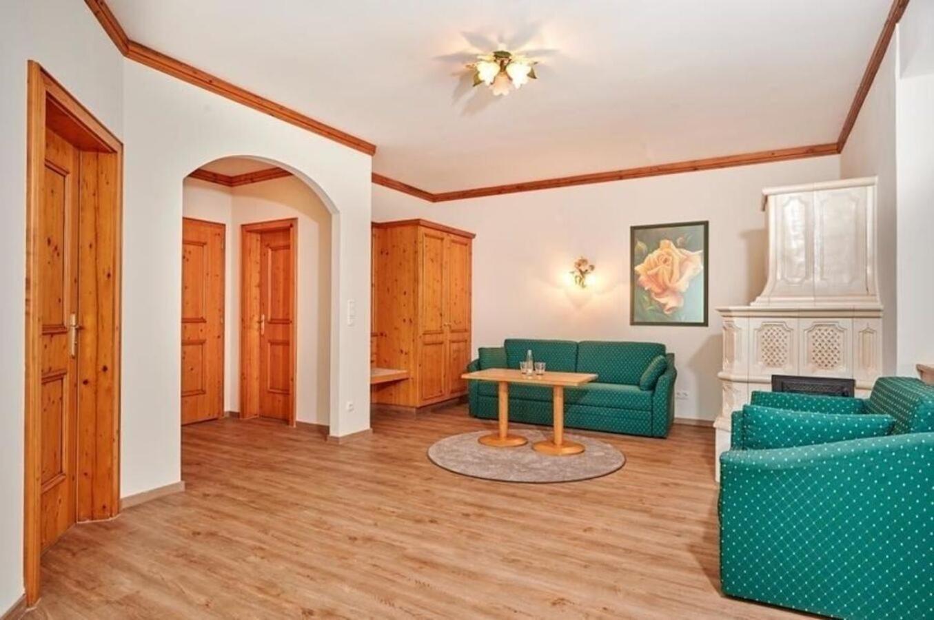 Hotel Am See ノイトラウブリング 部屋 写真