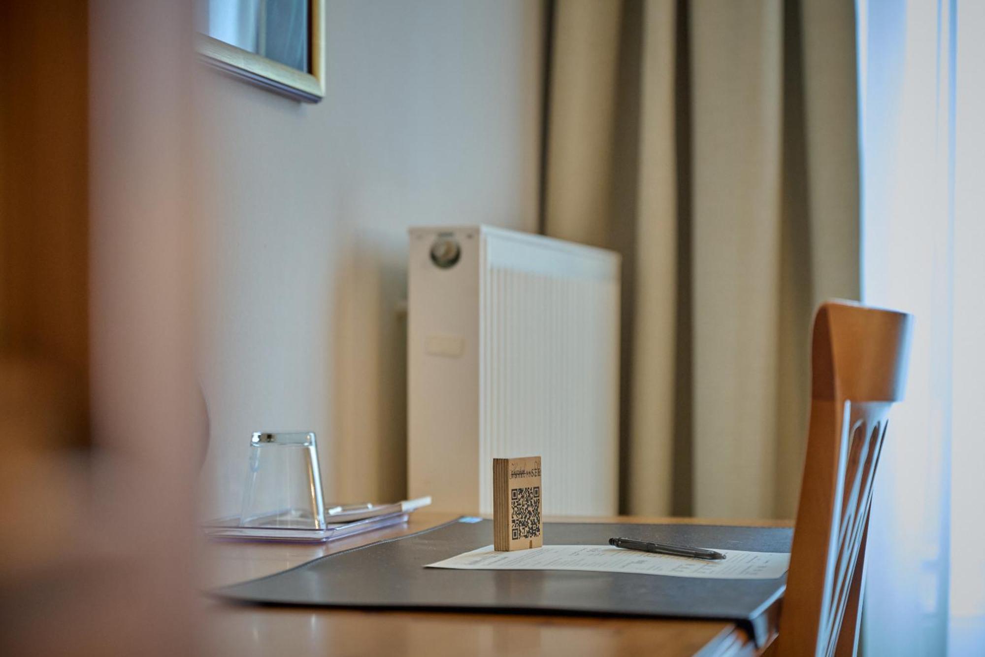 Hotel Am See ノイトラウブリング 部屋 写真