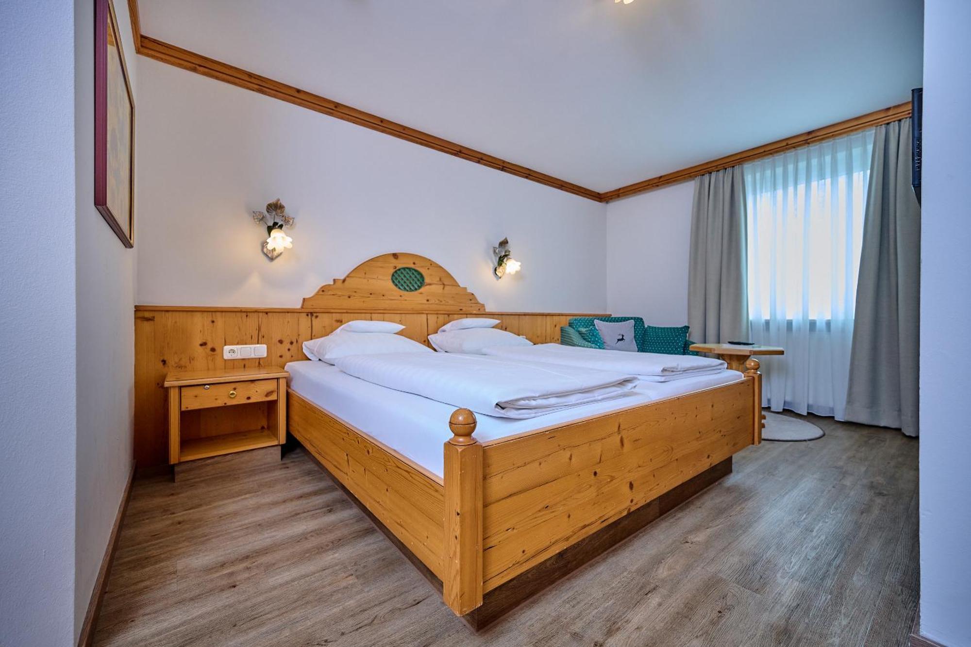 Hotel Am See ノイトラウブリング 部屋 写真