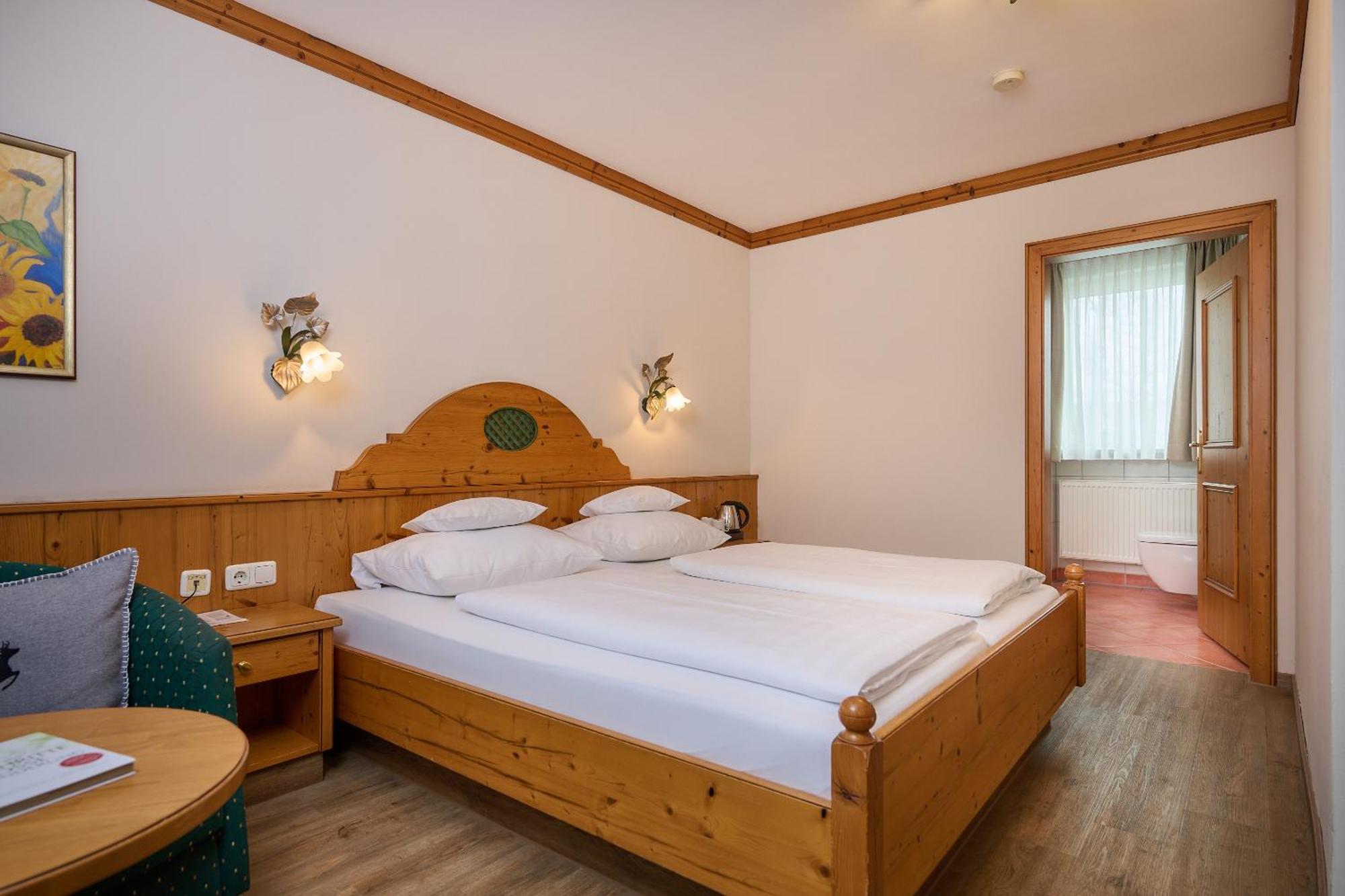 Hotel Am See ノイトラウブリング 部屋 写真