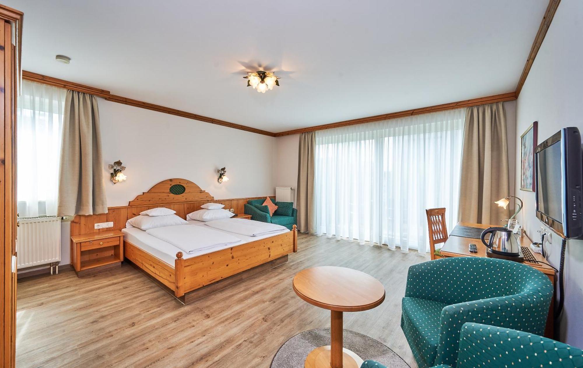 Hotel Am See ノイトラウブリング 部屋 写真