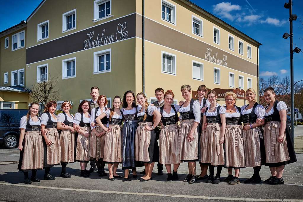 Hotel Am See ノイトラウブリング エクステリア 写真